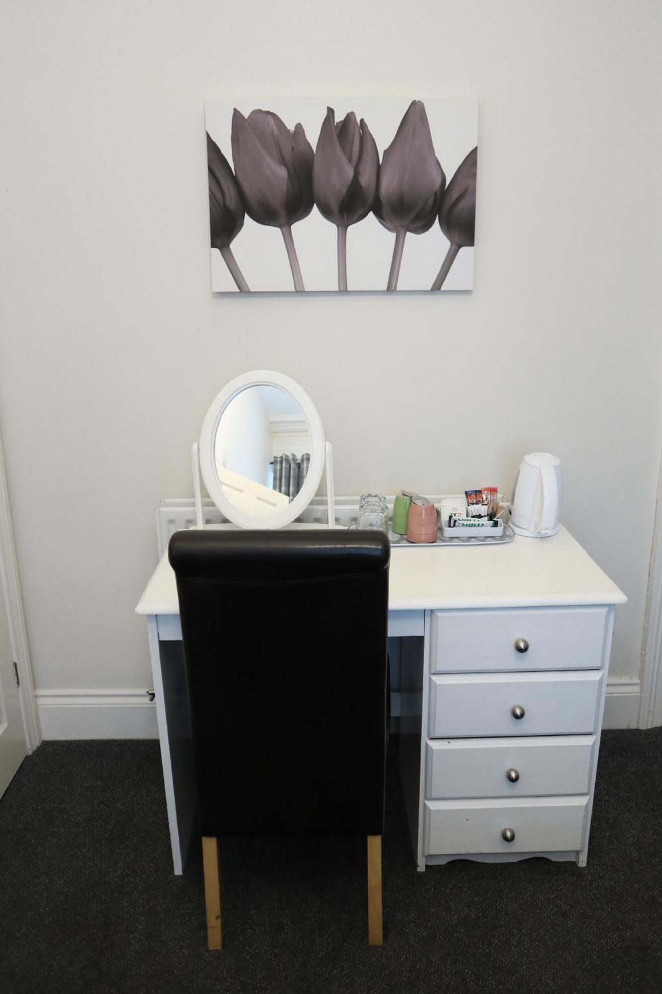 The Parks Hotel Torquay Room photo